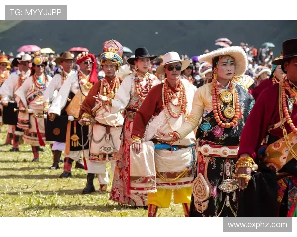 藏族企业家助力西藏经济崛起 打造民族品牌推动文化与科技融合发展